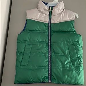 Gymboree reversible puffer vest green/blue size 5